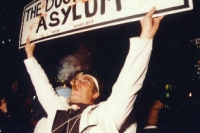 rave-banner